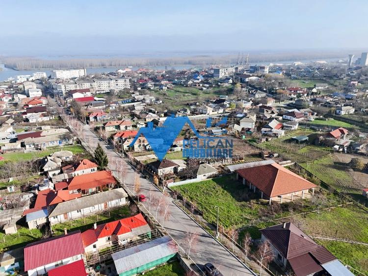 Casă individuală cu 4 camere cu Garaj în Mahmudia