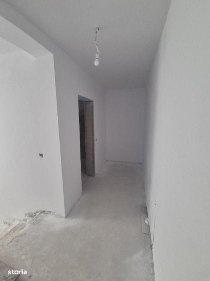 Casă cu 4 camere în Valea Lupului