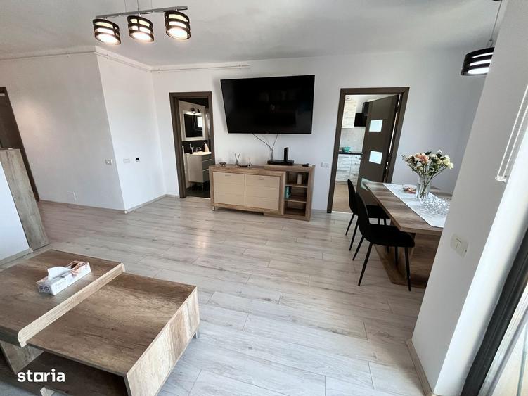 Apartament cu 3 camere decomandat în Bună Ziua