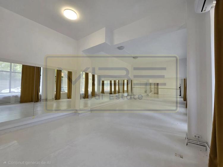 Spațiu comercial, de 123 mp, în Baza 3