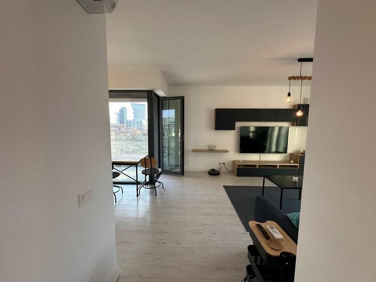 Apartament cu 2 camere decomandat în Sud