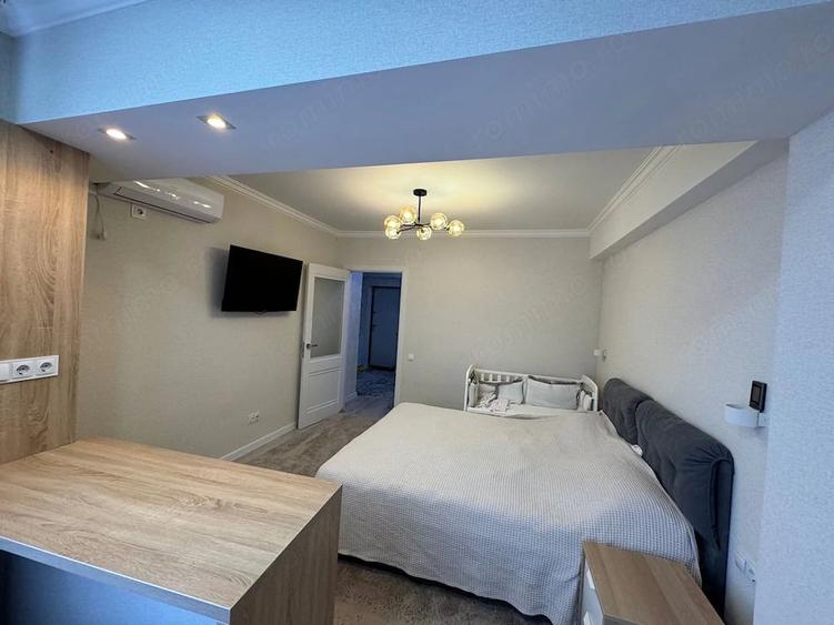 Apartament cu 2 camere decomandat în Romană