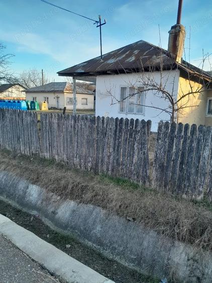 Casă cu Teren 480 Mp în Gura Caliței