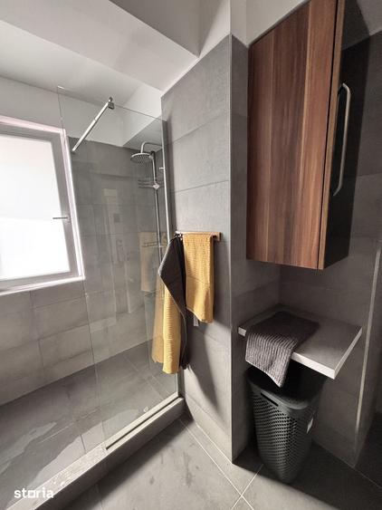 Apartament cu 2 camere, mobilat în Central
