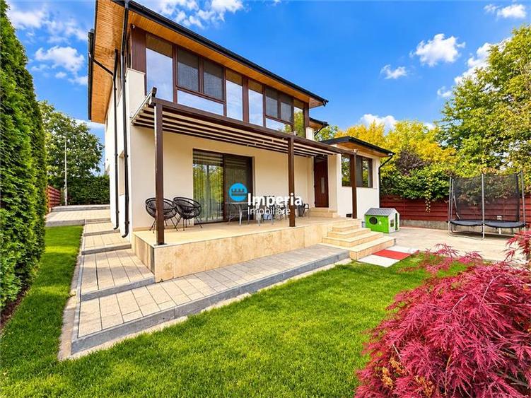 Casă individuală cu 6 camere cu Teren 1000 Mp în Aleea Tudor Neculai