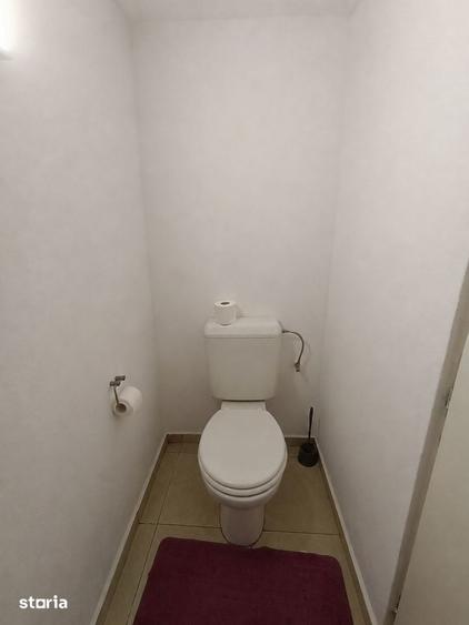 Casă cu 4 camere cu Teren 701 Mp în Central