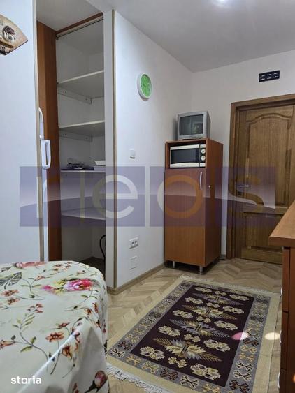 Apartament cu 3 camere decomandat, mobilat în 1 Mai