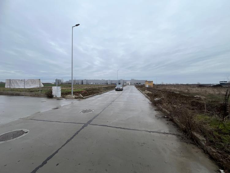 Spațiu industrial, de 600 mp, în Exterior Vest