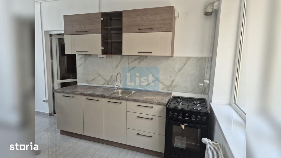 Casă cu 4 camere cu Teren 250 Mp în Traian
