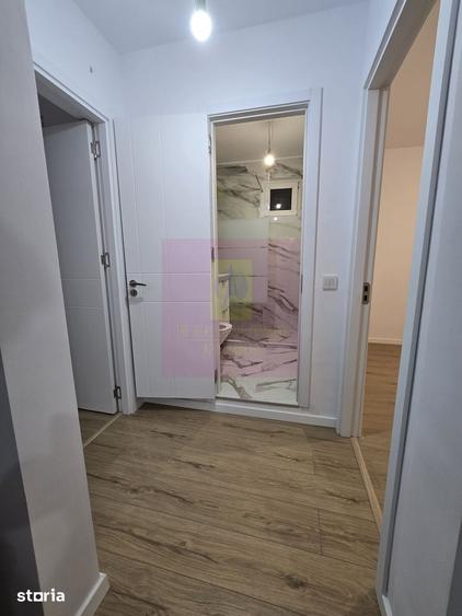 Apartament cu 3 camere semidecomandat în Giurgiului