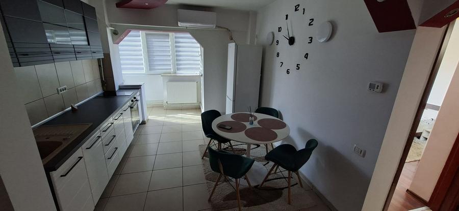 Apartament cu 2 camere decomandat în Ostroveni