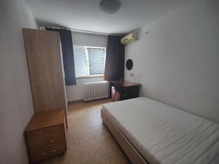 Apartament cu 4 camere în Polonă
