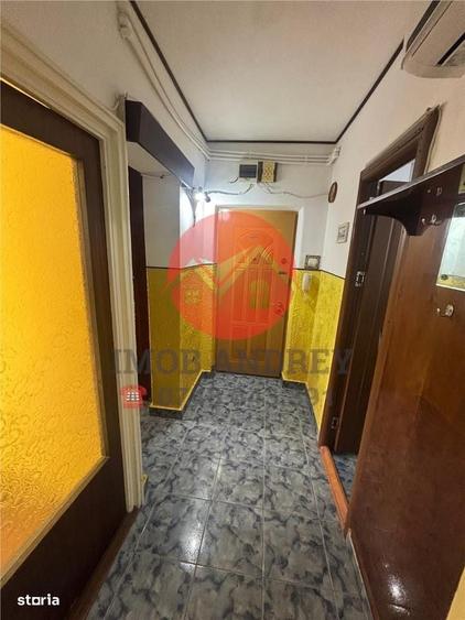 Apartament 2 camere cu garaj, central, str. Isacciei - 4
