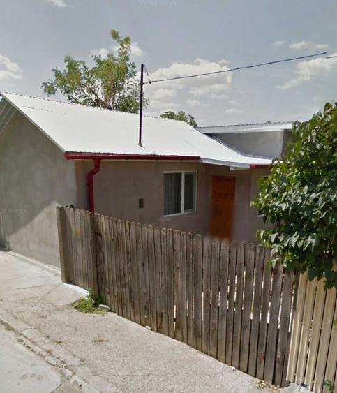 Casă cu 2 camere cu Teren 35 Mp în Central