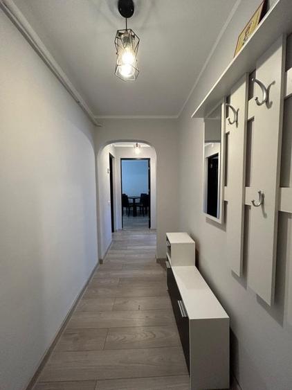 Apartament cu 3 camere decomandat în Dărmănești
