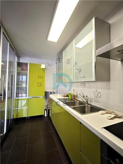 Apartament cu 4 camere decomandat, mobilat în Brașovul Vechi