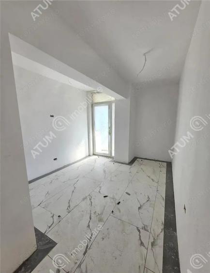 Apartament cu 3 camere si balcon in zona Calea Surii Mici din Sibiu - 2