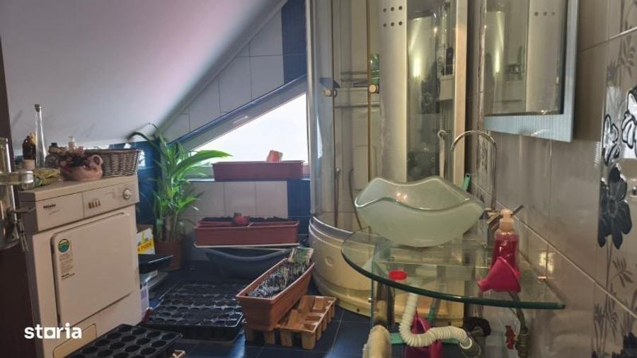 Casă cu 3 camere cu Teren 828 Mp în Bejan