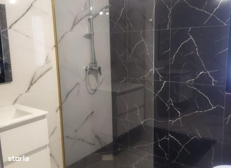Casă cu 4 camere în Valea Adâncă