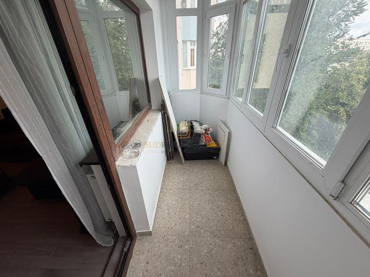 Apartament cu 2 camere decomandat, mobilat în Berceni