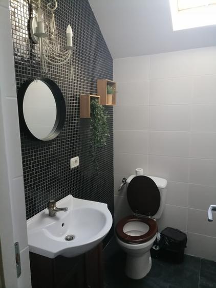 Casă cu 4 camere în Central