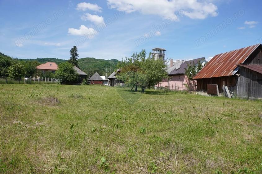 Casă cu 3 camere cu Teren 1922 Mp în Săliște