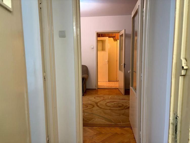 Apartament cu 2 camere semidecomandat, mobilat în Alexandru Obregia