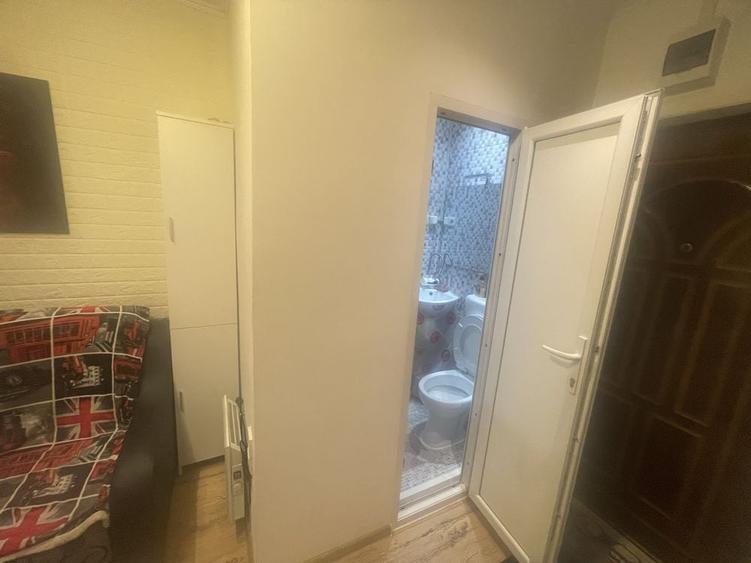 Garsonieră decomandată în Exterior Vest