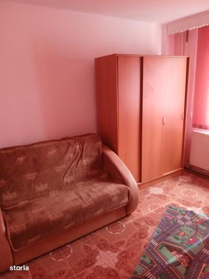 Apartament cu 2 camere decomandat în Letea Veche
