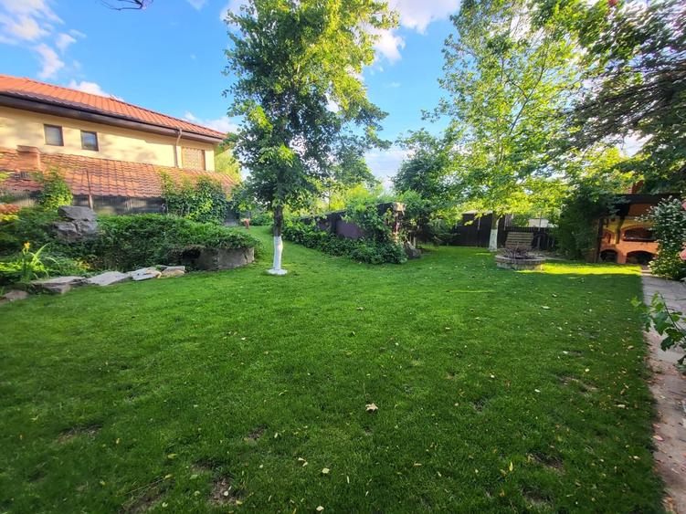 Casă individuală cu 5 camere cu Teren 650 Mp în Balotești