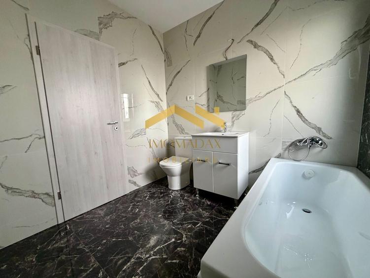 Duplex cu 3 camere cu Canalizare în Bucovăț (Remetea Mare)