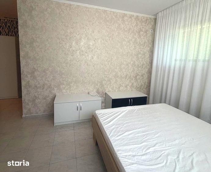 Garsonieră decomandată în Sisești