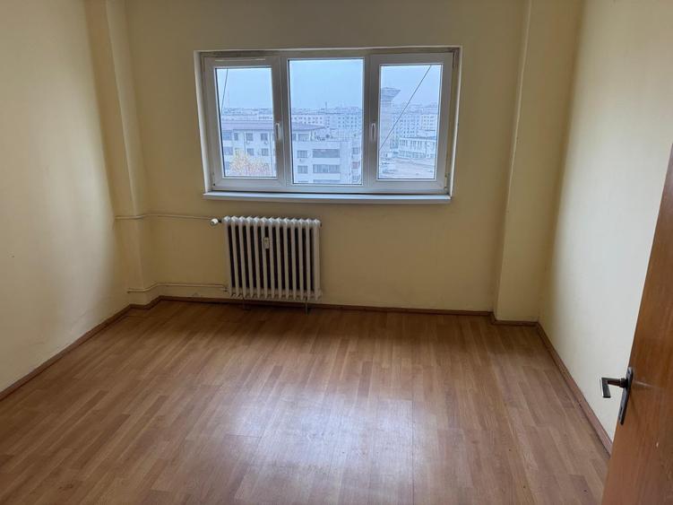 Apartament cu 2 camere semidecomandat în Dristor