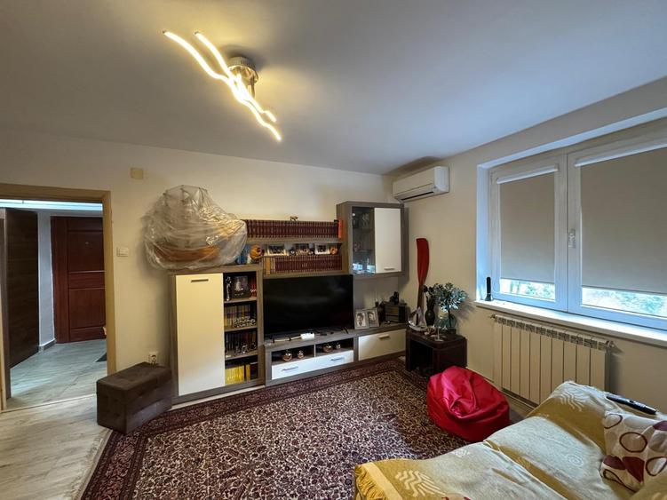 Inchiriere apartament trei camere mobilat/utilat 68mp Cotroceni metrou - 1
