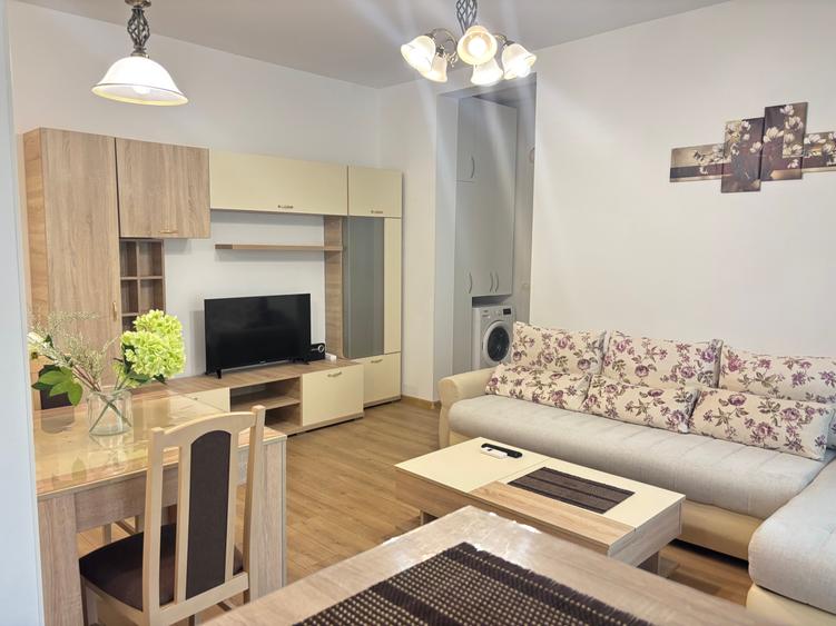 Apartament cu 2 camere semidecomandat, mobilat în Aradului