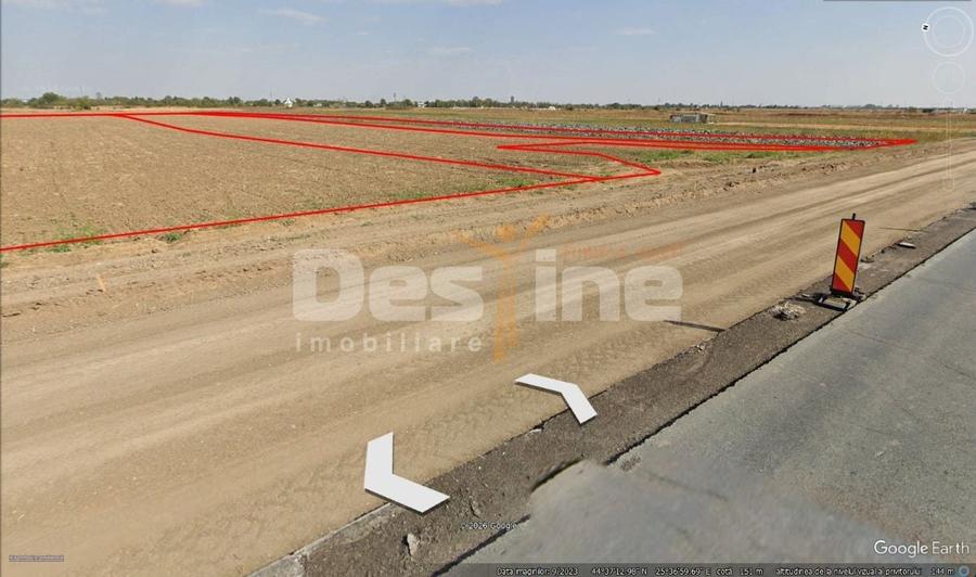 Teren agricol intravilan de 28331 mp, în Lungulețu