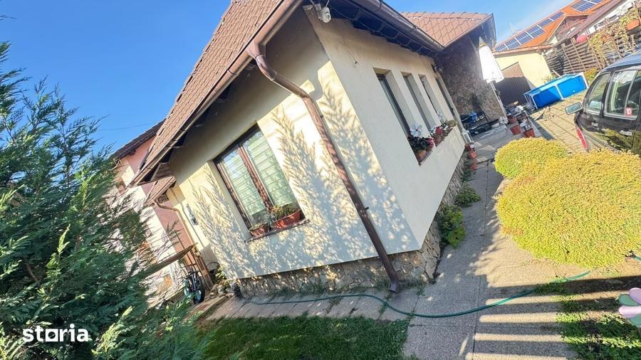 Casă cu 4 camere cu Teren 241 Mp în Central