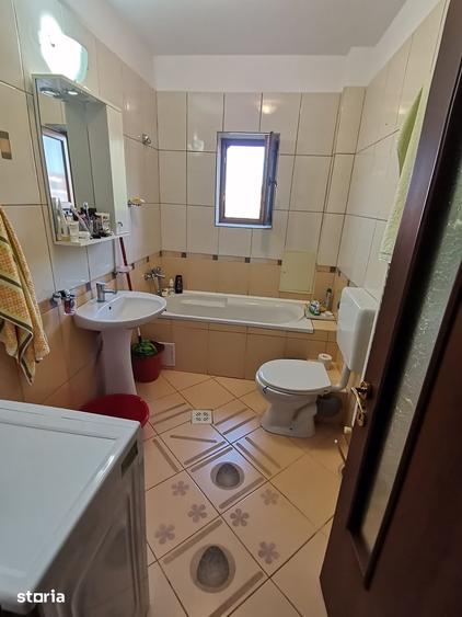 INCHIRIEZ apartament 2 camere,recent renovat,zona Strand - 4