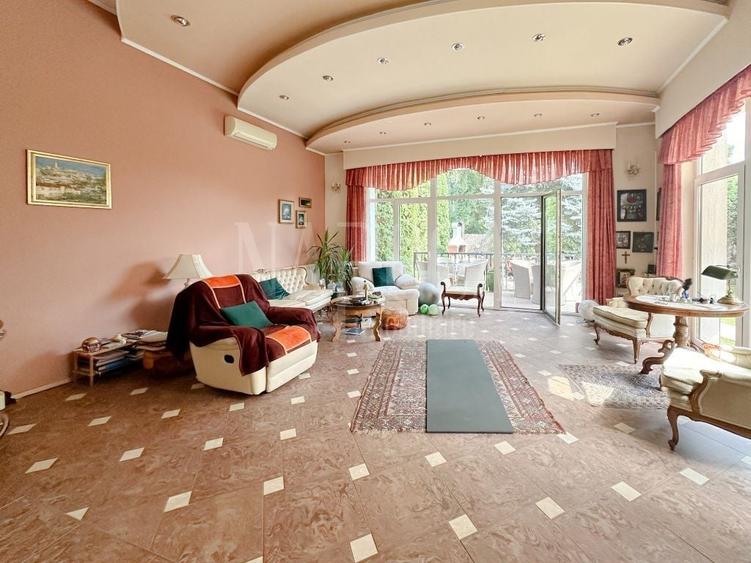 Casă individuală cu 5 camere cu Canalizare în Gheorgheni