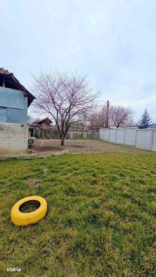 Casă cu 4 camere în Traian