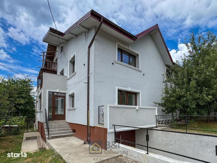 Casă cu 4 camere în Păun