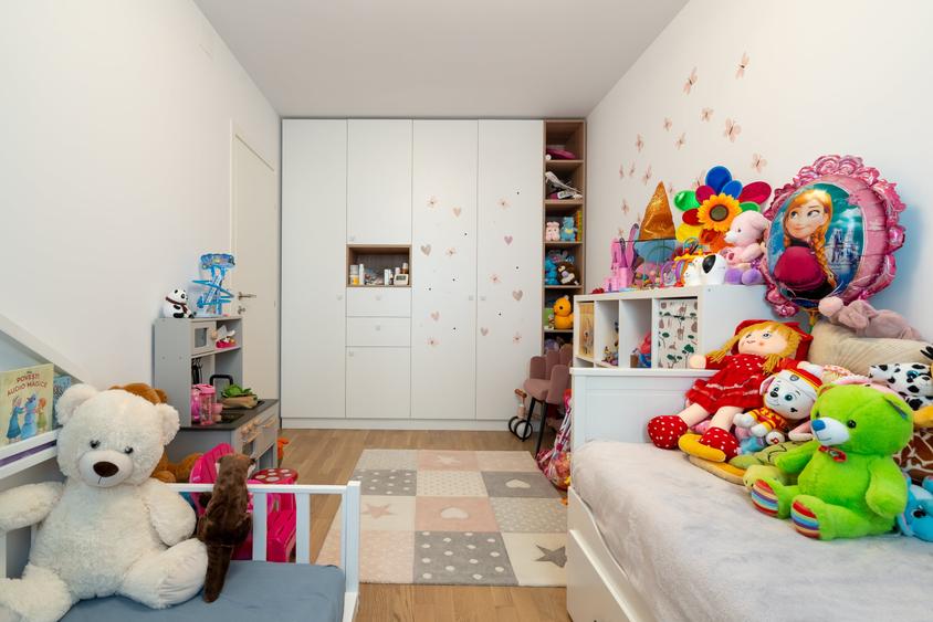 Apartament cu 3 camere decomandat în Ștefan cel Mare
