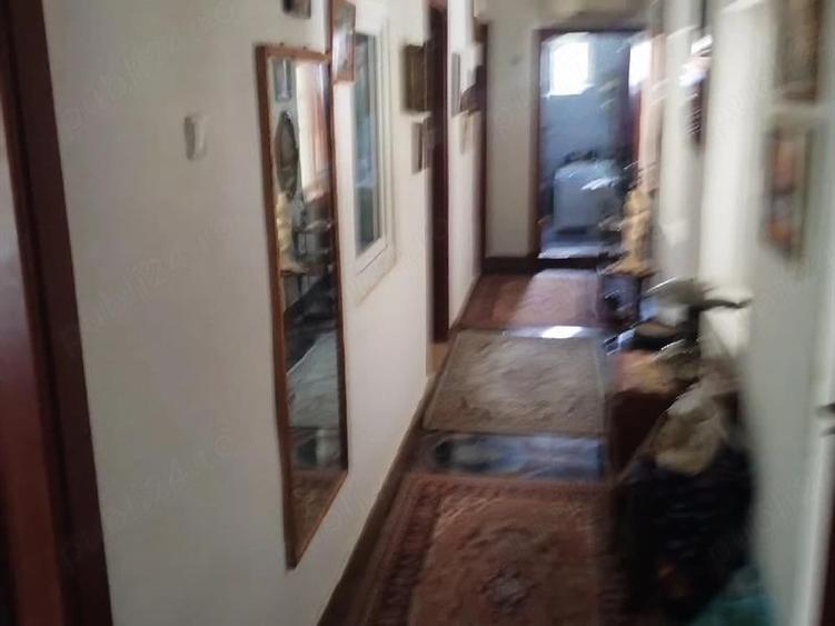Casă individuală cu 5 camere cu Canalizare în Bucovăț