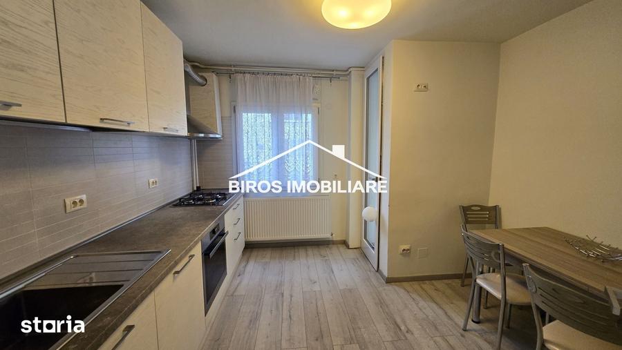 Apartament cu 2 camere decomandat în Calea București