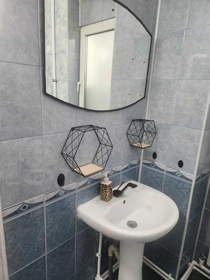 Garsonieră decomandată în Central
