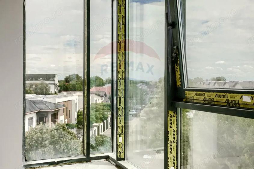 Apartament cu 3 camere semidecomandat în Subcetate