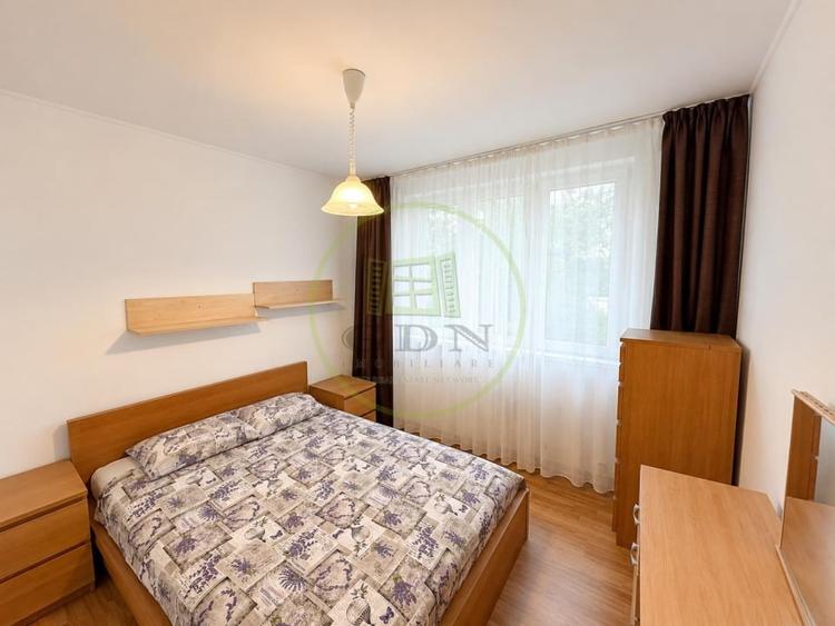 Apartament cu 4 camere decomandat în Rahova