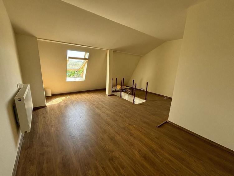 Apartament cu 2 camere decomandat, mobilat în Sângeorgiu de Mureș