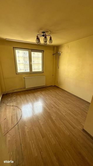 Pta Delfinului, Apartament cu 2 camere decomandat - etaj 6/10 - 4