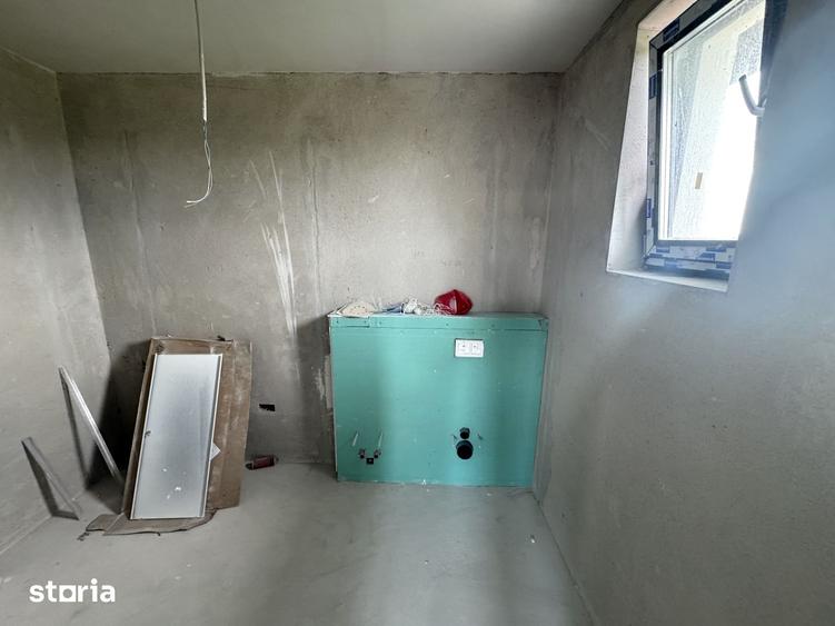 Casă cu 4 camere cu Teren 500 Mp în Rediu